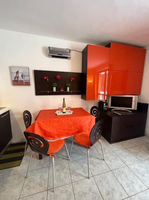 Calda E Accogliente Limone Apartment ลีโมเน เปียมอนเต ภายนอก รูปภาพ