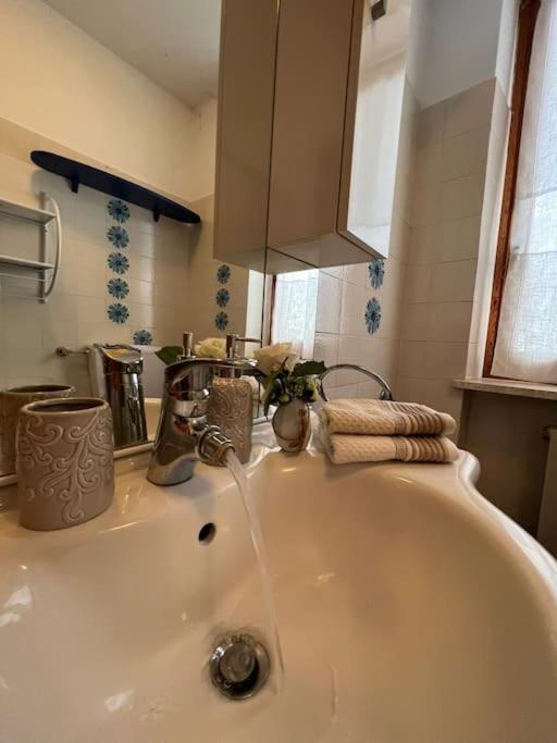 Calda E Accogliente Limone Apartment ลีโมเน เปียมอนเต ภายนอก รูปภาพ